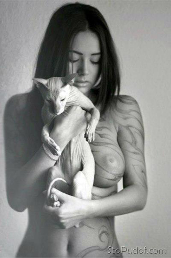 Голая Диана Мелисон