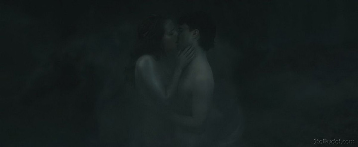 Голая Эмма Уотсон