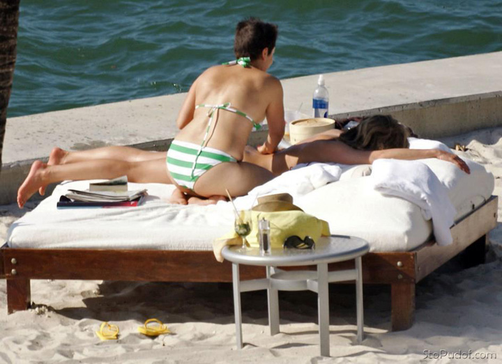 Обнаженная Дженнифер Энистон