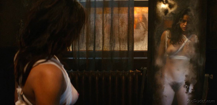 Фото обнаженной Мишель Родригез