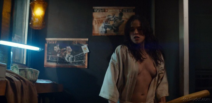 Фото обнаженной Мишель Родригез