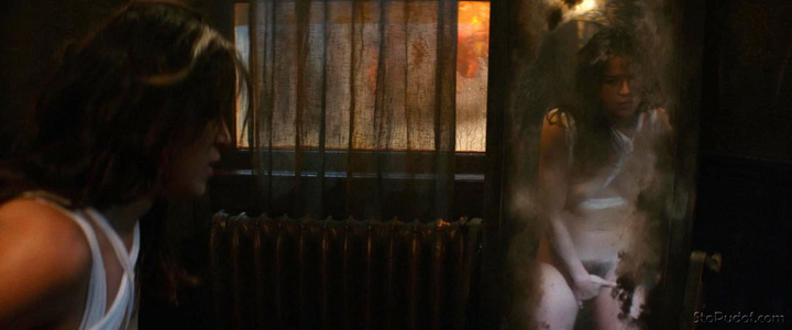 Фото обнаженной Мишель Родригез