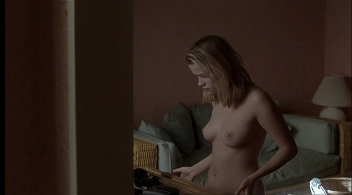 Обнаженная Риз Уизерспун