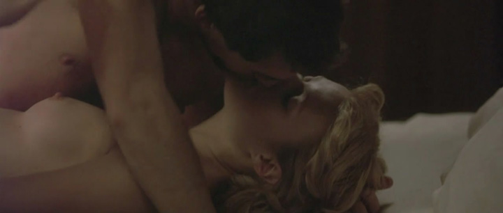 Обнаженная Гвинет Пэлтроу