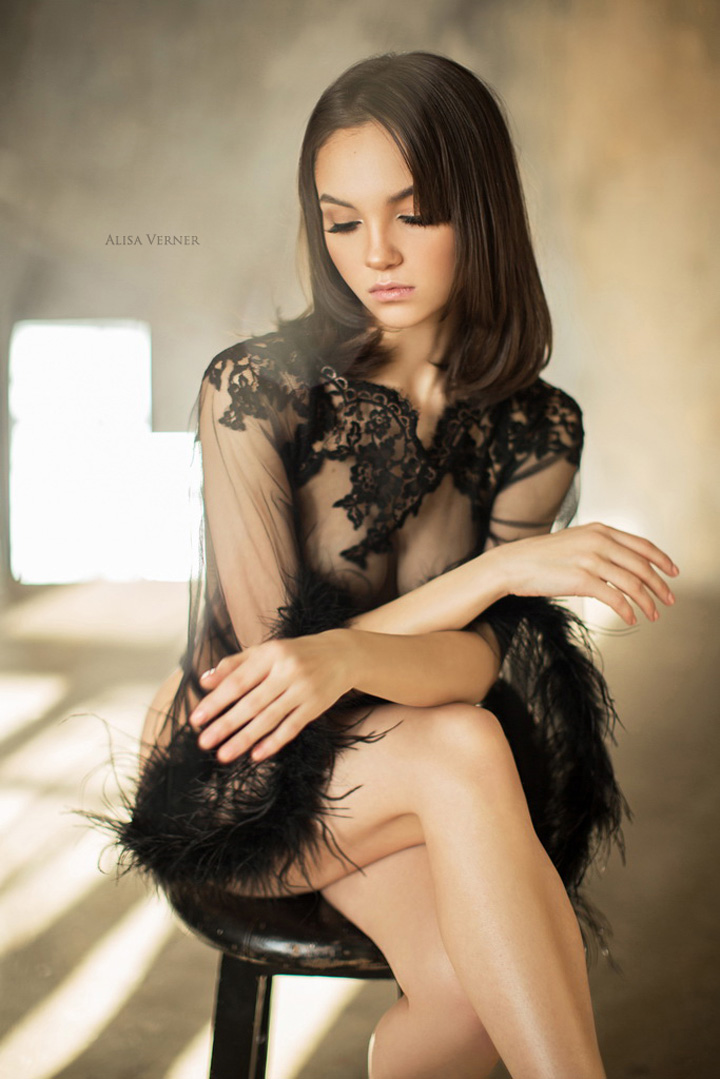 Холодный взгляд горячей Марины Дёминой